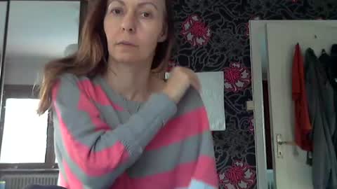 Snapshot of kingandprincess chatting on 08-03-26, 06:22 sexysexyhotwetpinkredpussy online show from 08-03-26, 06:22