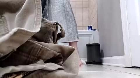 kingdongkonglong online show from 12-19-24, 02:45