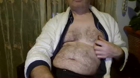 Snapshot of kingdonn1 chatting on 10-19-25, 09:15 Don online show from 10-19-25, 09:15