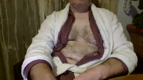 Snapshot of kingdonn1 chatting on 11-01-25, 11:40 Don online show from 11-01-25, 11:40