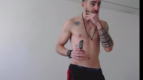 Snapshot of kingkarlos_ chatting on 12-19-24, 10:13 KingKarlos online show from 12-19-24, 10:13