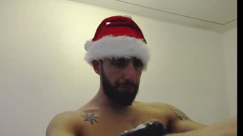 Snapshot of kingkarlos_ chatting on 12-24-24, 01:28 KingKarlos online show from 12-24-24, 01:28