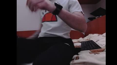 Snapshot of kingkarlos_ chatting on 03-01-26, 10:34 KingKarlos online show from 03-01-26, 10:34