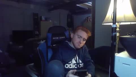 Snapshot of kingoffootfetish chatting on 01-07-25, 04:37 Master King Tommy online show from 01-07-25, 04:37