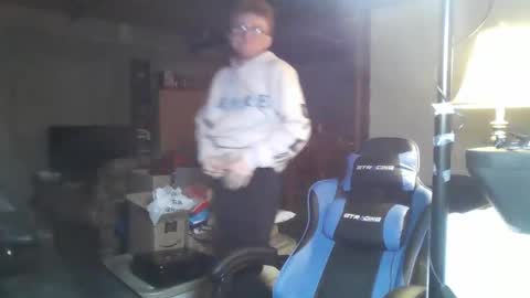 Snapshot of kingoffootfetish chatting on 01-12-25, 07:00 Master King Tommy online show from 01-12-25, 07:00