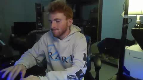 Snapshot of kingoffootfetish chatting on 01-18-25, 08:52 Master King Tommy online show from 01-18-25, 08:52