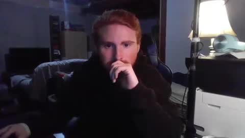 Snapshot of kingoffootfetish chatting on 01-26-25, 12:01 Master King Tommy online show from 01-26-25, 12:01