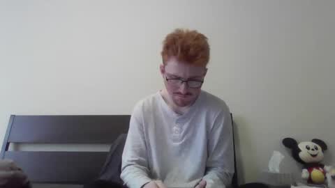 Snapshot of kingoffootfetish chatting on 02-10-25, 06:35 Master King Tommy online show from 02-10-25, 06:35