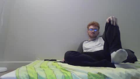 Snapshot of kingoffootfetish chatting on 02-14-25, 09:53 Master King Tommy online show from 02-14-25, 09:53