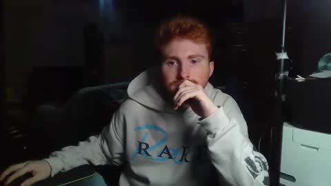 Snapshot of kingoffootfetish chatting on 02-18-25, 07:54 Master King Tommy online show from 02-18-25, 07:54