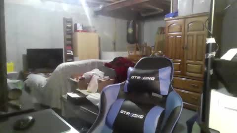 Snapshot of kingoffootfetish chatting on 03-05-25, 09:27 Master King Tommy online show from 03-05-25, 09:27