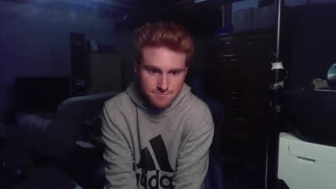 Snapshot of kingoffootfetish chatting on 03-07-25, 06:13 Master King Tommy online show from 03-07-25, 06:13