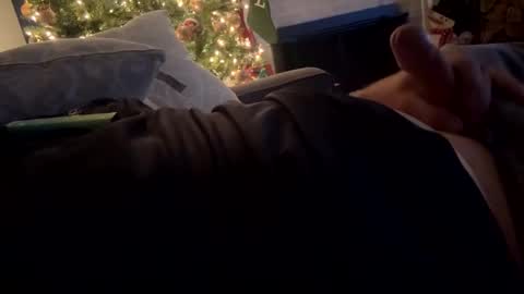 Snapshot of kingofthecastle2019 chatting on 12-17-24, 01:50 kingofthecastle2019 online show from 12-17-24, 01:50