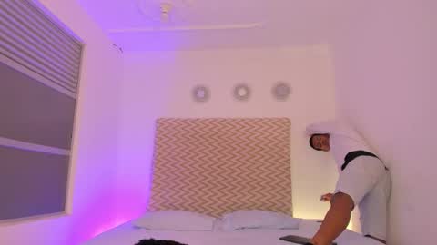 sebastian online show from 10-31-25, 11:22