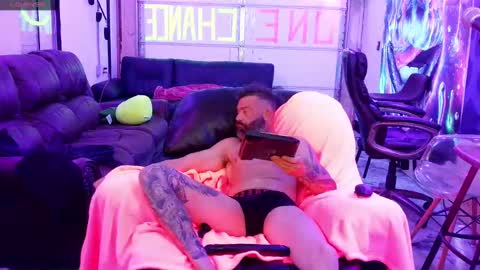 Snapshot of kinkcastingcouch chatting on 11-09-25, 08:45 kinkcastingcouch online show from 11-09-25, 08:45