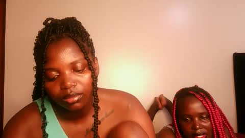 Lola online show from 02-05-26, 10:36