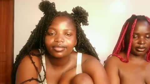 Lola online show from 02-06-26, 10:02