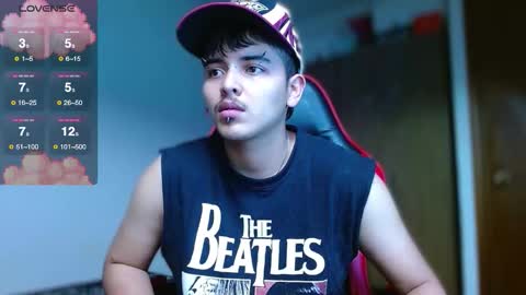 Snapshot of kinkybabies_ chatting on 10-27-25, 12:58 Mercury online show from 10-27-25, 12:58