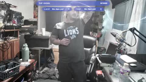 Kinky Cassie online show from 10-27-25, 07:45