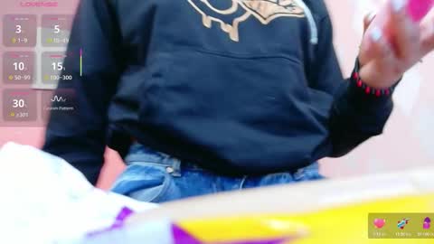 kinkycutegirll online show from 11-25-25, 01:00