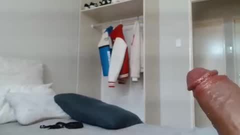 kinkyj_ online show from 10-19-25, 08:48