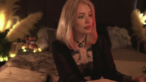 kinkylina_ online show from 01-17-25, 10:33