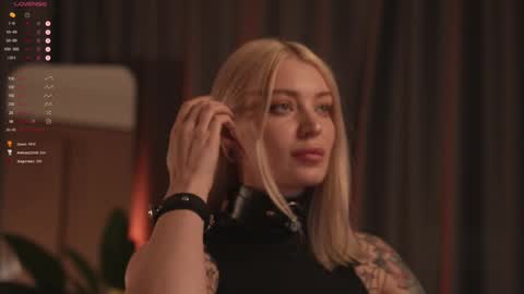 kinkylina_ online show from 02-01-25, 07:23