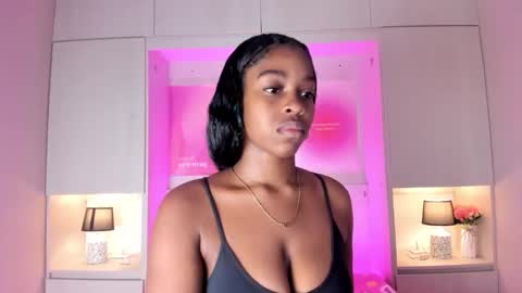 M A R A  online show from 12-04-25, 12:14