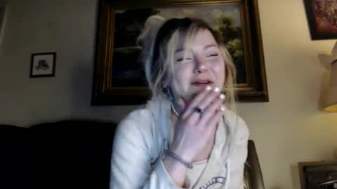 Kipsy Rose online show from 12-18-24, 11:34