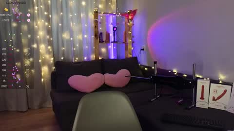 Kira Briis online show from 01-19-25, 09:11