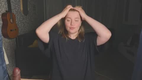 Snapshot of kira_citro chatting on 09-26-25, 03:43 Kira  NEXT STREAM December 4 5pm CET  11am EST online show from 09-26-25, 03:43