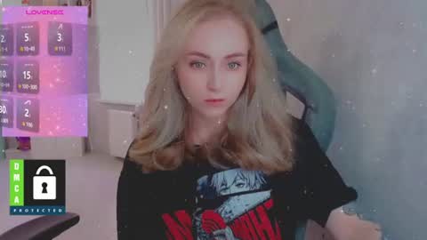 Snapshot of kira_love_sleep chatting on 08-01-26, 04:50 you know thumb up me please its important online show from 08-01-26, 04:50