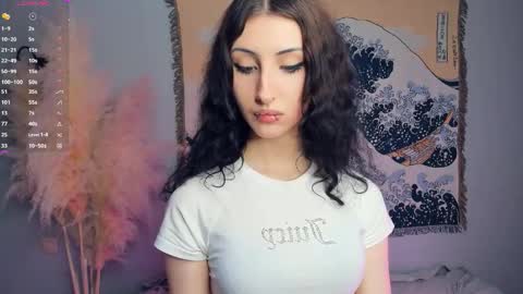 Snapshot of kira_nocturne chatting on 12-21-25, 08:10 Kira online show from 12-21-25, 08:10