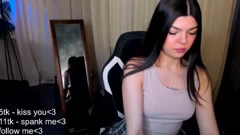 Snapshot of kira_seduce chatting on 11-17-25, 09:37 Kira online show from 11-17-25, 09:37