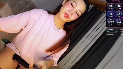 Snapshot of kira_willer chatting on 03-12-25, 06:51 KIRA online show from 03-12-25, 06:51