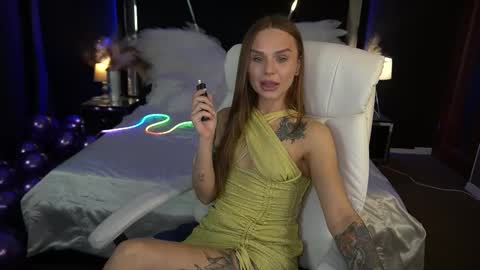 Snapshot of kiraagray chatting on 01-19-26, 01:48 kiraagray online show from 01-19-26, 01:48