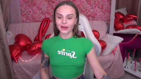 Snapshot of kiraagray chatting on 02-23-26, 03:20 kiraagray online show from 02-23-26, 03:20