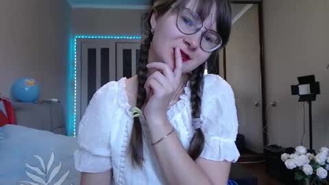 KiraGoldens online show from 09-21-25, 06:04