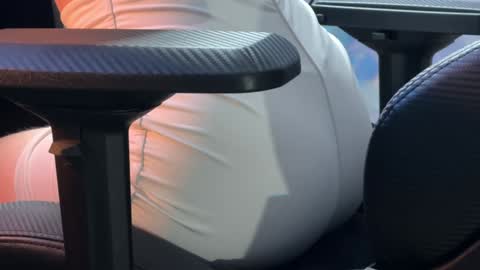 Kira    online show from 02-08-25, 09:25