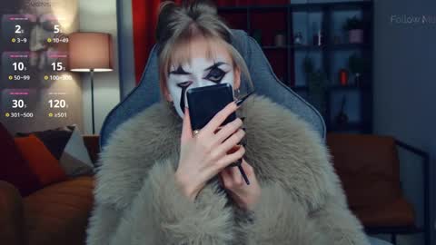 Kira online show from 04-02-26, 11:35