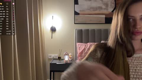 Snapshot of kiramystery chatting on 12-06-24, 01:44 Kira online show from 12-06-24, 01:44