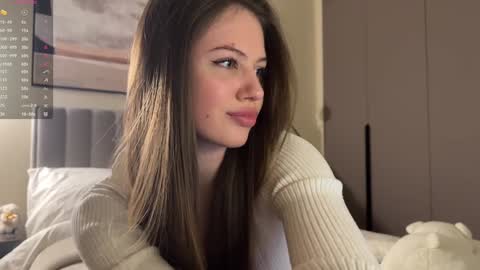 Snapshot of kiramystery chatting on 12-19-24, 12:45 Kira online show from 12-19-24, 12:45