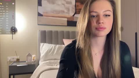 Snapshot of kiramystery chatting on 12-22-24, 02:38 Kira online show from 12-22-24, 02:38