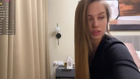 Snapshot of kiramystery chatting on 01-23-25, 11:15 Kira online show from 01-23-25, 11:15