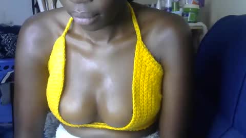 Snapshot of kiranoir1 chatting on 09-15-25, 06:35 Kira online show from 09-15-25, 06:35