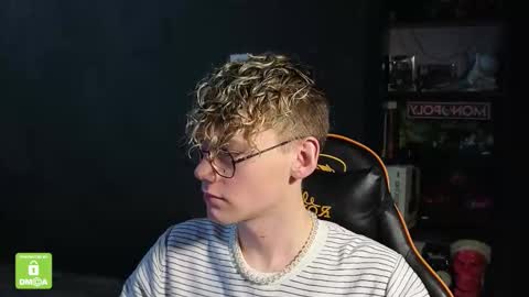 Kirill and Andrey online show from 11-28-25, 09:23