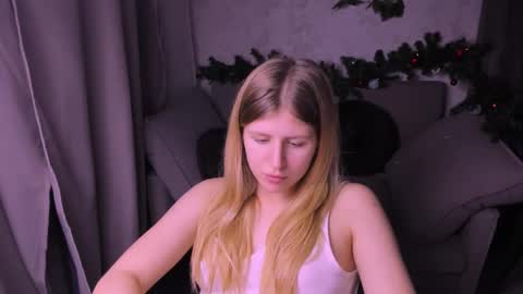 Kira online show from 12-11-24, 09:34