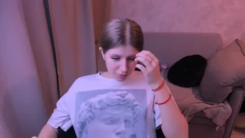 Kira online show from 01-25-25, 07:18