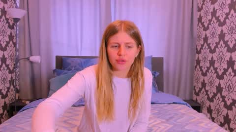 Kira online show from 09-09-25, 11:21