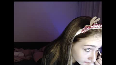 Snapshot of kisa____ chatting on 12-24-24, 09:22 kisa____ online show from 12-24-24, 09:22